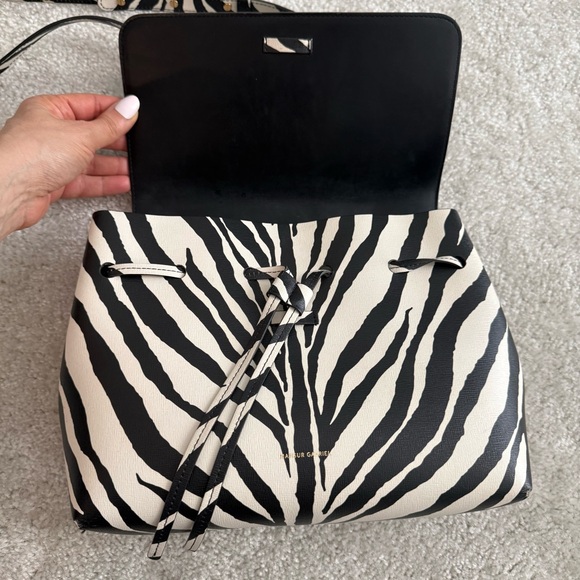 Mansur Gavriel Structured Leather Lady Bag Zebra
Shoulder Crossbody Satchel - Picture 5 of 12